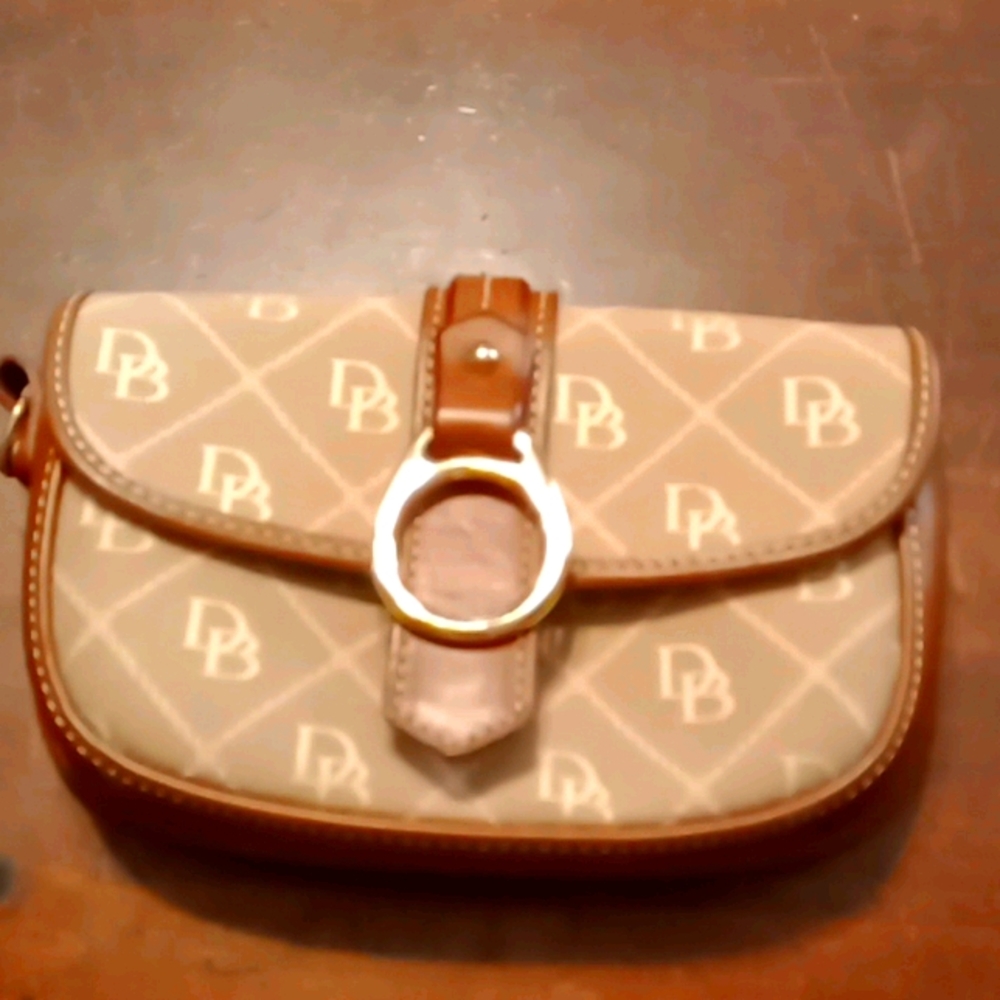 Dooney and Bourke Flap Wristlet